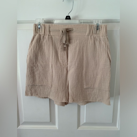 Carly Jean Los Angeles Halston Shorts - Small - Picture 2 of 10
